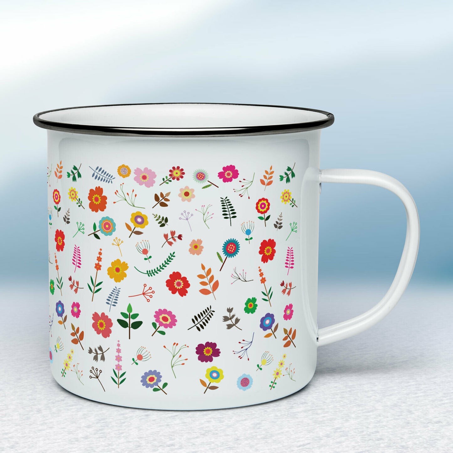 Smaltovaný hrnček - biely - Pestrofarebné kvietky
