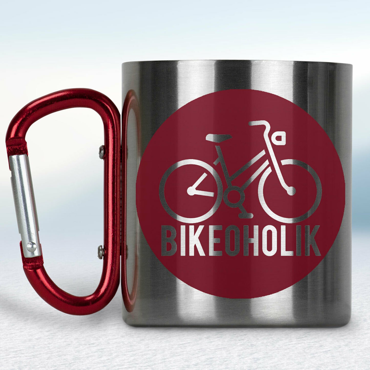 Kovový turistický hrnček s karabínkou