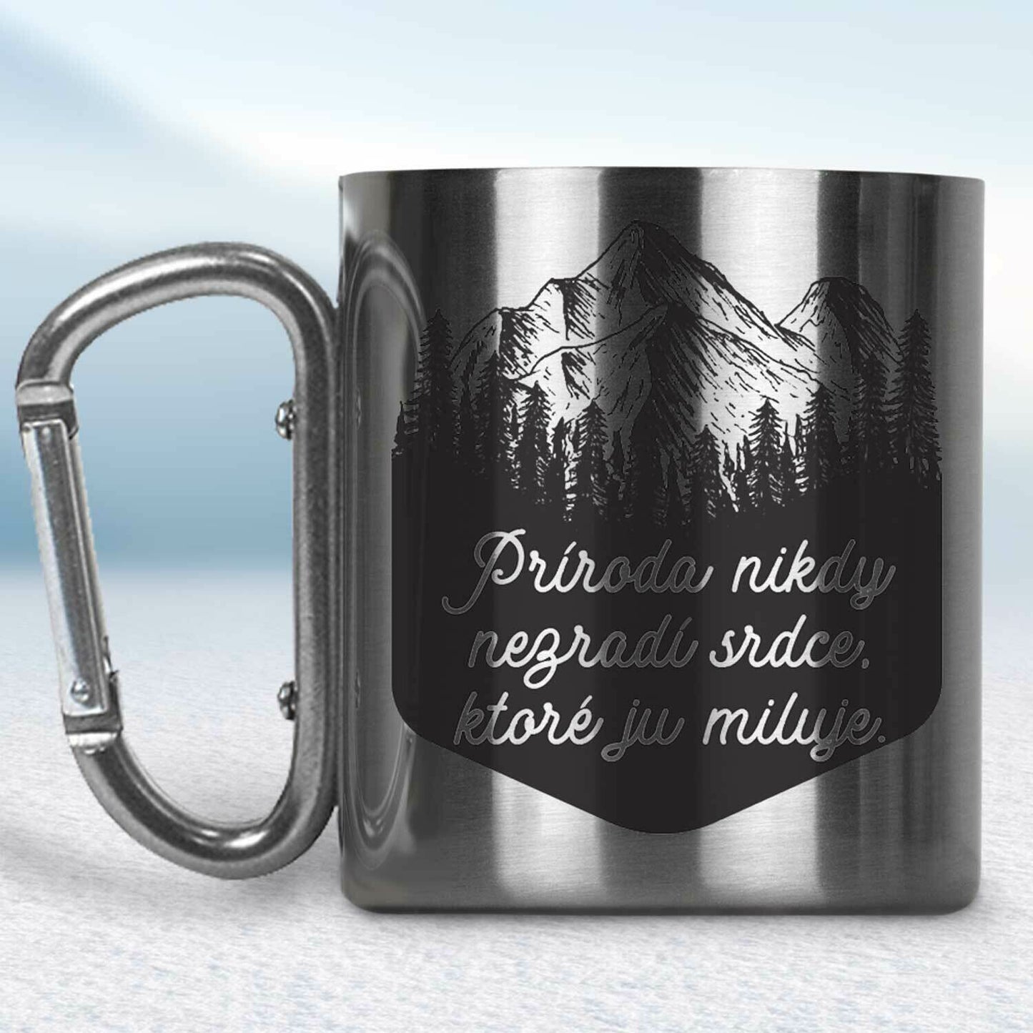 Kovový turistický hrnček s karabínkou